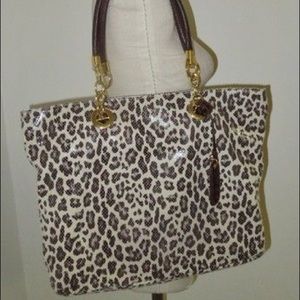 Cynthia Rowley gorgeous leopard print handbag